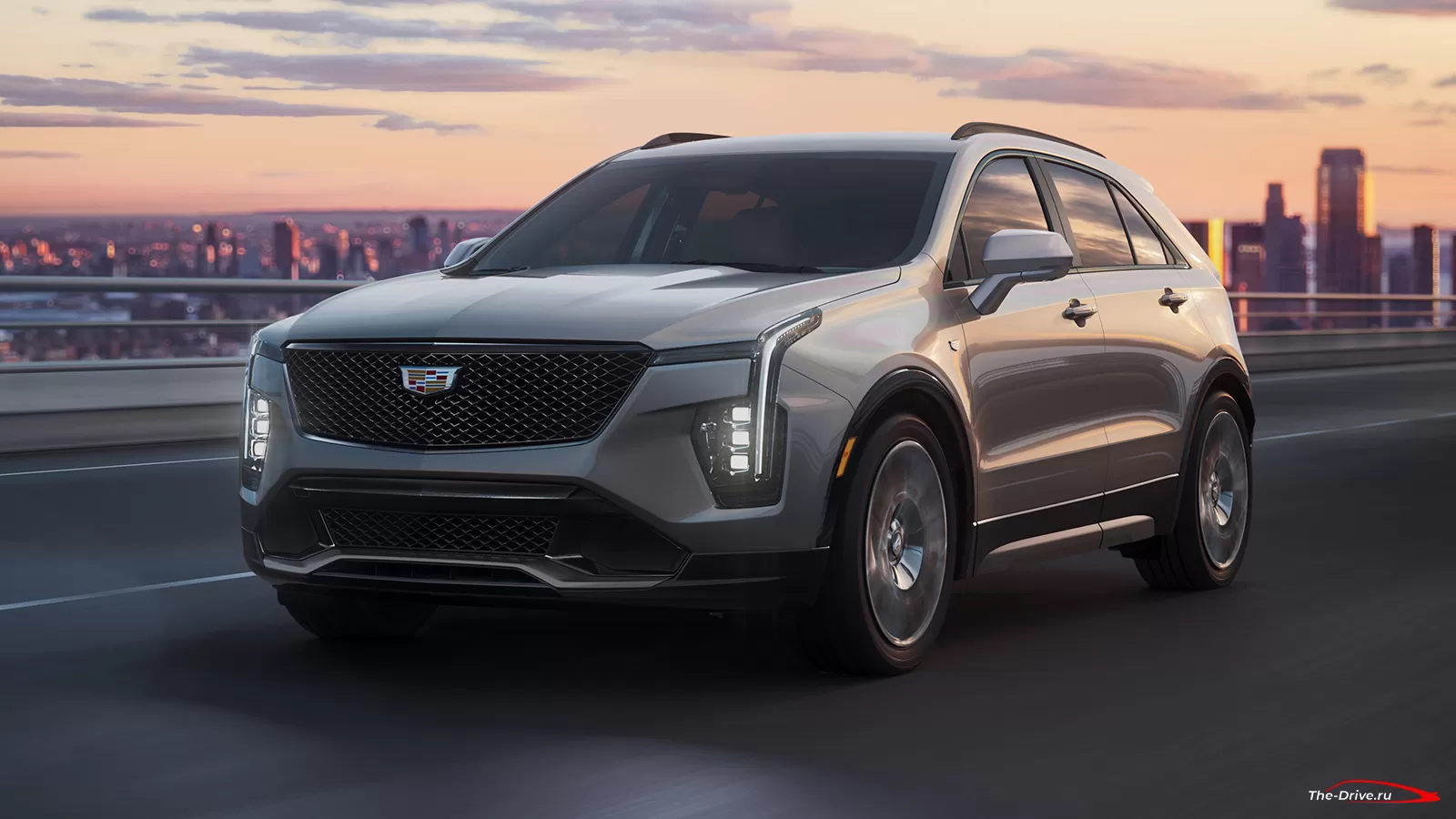 Обновление Cadillac XT4 в 2024 году добавит 33-дюймовый экран Lyriq